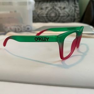 Oakley Frogskins